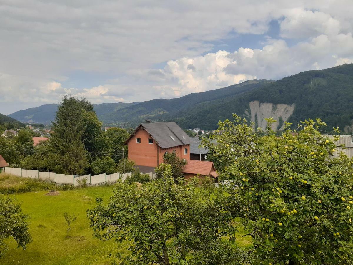 Hotel Kатруся Jaremtsche Exterior foto